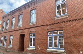 Anlageobjekt in Kleine Paaschburg 18, 25524 Itzehoe, Historisches Mehrfamilienhaus im Itzehoer Stadtzentrum
