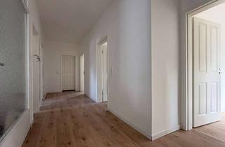 Wohnung kaufen in 73037 Göppingen, Erstbezug nach Sanierung: Charmante Altbauwohnung in top Lage