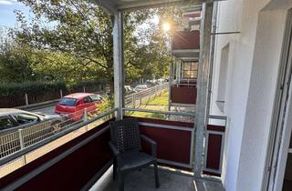 Wohnung kaufen in 86156 Bärenkeller, Frisch renovierte 2-Zimmer-Hochparterre-Wohnung mit Balkon in Augsburg