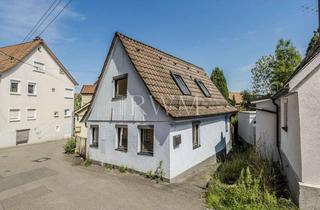 Wohnung kaufen in 70329 Hedelfingen, Stuttgart - Charmantes Einfamilienhaus mit kleinem Garten & großem Potenzial zum Preis einer Wohnung