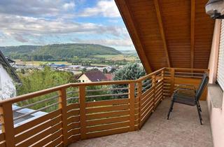 Wohnung mieten in 97922 Lauda-Königshofen, Schöne und modernisierte 3-Zimmer-Dachgeschosswohnung mit geh. Innenausstattung mit Balkon und EBK