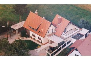 Wohnung mieten in 32549 Bad Oeynhausen, 3,5 Zimmer Erdgeschoss bzw 2,5 Zi. und sep Küche, Bad, Balkon, Keller, Garten u. Garage ** Ruhig **