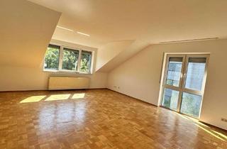 Wohnung mieten in Emil-Von-Behring-Str. 79, 60439 Niederursel, Ruhig // lichtdurchflutet // Dachgeschoss // guter Grundriss