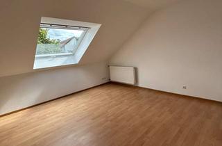 Wohnung mieten in Glashütterweg 29, 70567 Möhringen, Geschmackvolle 2-Raum-DG-Wohnung mit gehobener Innenausstattung in Stuttgart