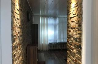 Wohnung mieten in Bücklersstraße 15, 52351 Düren, Vollständig renovierte 2-Raum-Dachgeschosswohnung mit Balkon und Einbauküche in Düren