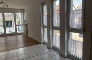Wohnung mieten in Leopoldstraße 11, 76337 Waldbronn, Geräumige 1-Zimmer-Wohnung mit Balkon, Einbauküche und Stellplatz in Waldbronn-Busenbach