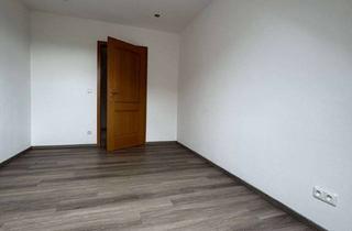 Wohnung mieten in Am Reißfeld 13, 93155 Hemau, Stilvolle 3-Raum-DG-Wohnung mit Balkon und Einbauküche in Hemau
