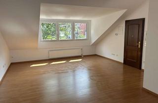Wohnung mieten in Kirschhecke, 50226 Frechen, Modernisierte 2-Zimmer-Dachgeschosswohnung in Frechen - nahe Innenstadt