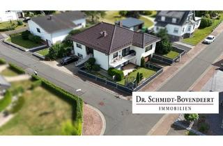 Einfamilienhaus kaufen in 56479 Elsoff, Elsoff - Walmdachbungalow mit großzügiger, lichtdurchfluteter Wohnfläche und neuwertigem Dach in Elsoff.