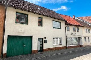 Reihenhaus kaufen in 38170 Schöppenstedt, Schöppenstedt - Zwei Reihenhäuser mit Hofzufahrt und Garten im Ortskern
