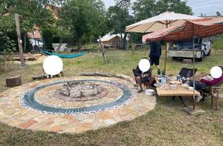 Haus kaufen in 04860 Torgau, Torgau - Grundstück für Glamping am Elberadweg und See mit Obstbäumen