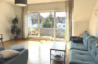 Wohnung kaufen in 53227 Bonn, Bonn - Helle 2 Zimmer Dachgeschosswohnung mit Balkon und Tiefgaragenplatz