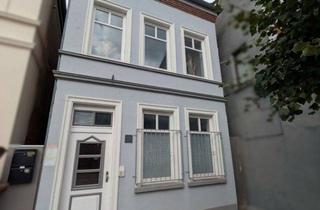 Anlageobjekt in 26441 Jever, Historisches Stadthaus in Jever: hochwertig saniert, vermietet + freie Gewerbefläche