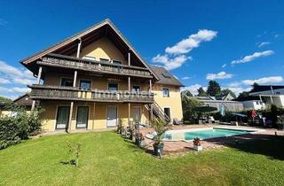 Haus kaufen in 95191 Leupoldsgrün, **Großzügiges Wohnen mit atemberaubendem Blick ins Grüne**