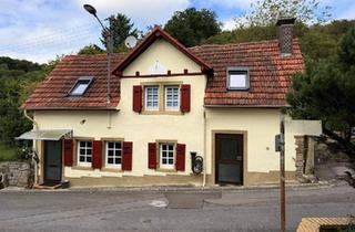 Einfamilienhaus kaufen in 67742 Lauterecken, Lauterecken - Gemütliches kleines Häuschen mit großem Grundstück in Adenbach
