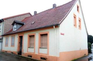 Haus kaufen in 67657 Kaiserslautern, Kaiserslautern - Zweifamilienhaus Innenstadt Wiesenplatz mit Garten Hof