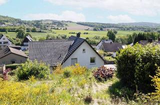 Einfamilienhaus kaufen in 32120 Hiddenhausen, Hiddenhausen - Panoramablick inklusive: großzügiges Ein- bis Zweifamilienhaus auf traumhaftem Grundstück