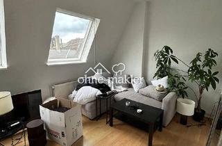 Wohnung mieten in 41236 Mönchengladbach, 2-Zimmer-Dachgeschosswohnung mit viel Licht - WG-geeignet