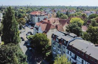 Wohnung kaufen in Straße 1, 13156 Berlin, Berlin - Vermietet: 3 Zi. im DG mit Balkon, TG-Stellplatz und Kellerabteil in ruhiger Nebenstraße von Pankow