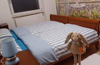 Wohnung kaufen in 90461 Nürnberg, Nürnberg - Stilvolle 3-Zimmer-Altbauwohnung in Hummelstein Mieterfrei!
