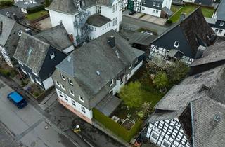 Haus kaufen in 59872 Meschede, Meschede - Wunderschönes Haus mit Garten im historischen Ortskern