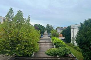 Wohnung kaufen in 73240 Wendlingen am Neckar, Wendlingen am Neckar - Helle 2,5-Zi.-Obergeschosswohnung direkt im Zentrum von Wendlingen