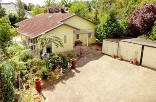 Einfamilienhaus kaufen in 31311 Uetze, Uetze - Eltze - bezauberndes Einfamilienhaus mit mehreren Garagen - sehr ruhige Lage