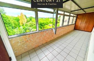 Einfamilienhaus kaufen in 66265 Heusweiler, Saniertes 250m€ 1-4 Familienhaus mit grüner Oase im Zentrum von Heusweiler mit Garage