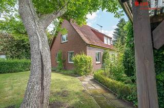 Haus kaufen in 26345 Bockhorn, Zwei Wohneinheiten mit idyllischer Aussicht
