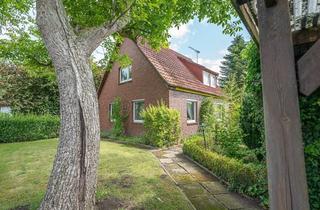 Haus kaufen in 26345 Bockhorn, Zwei Wohneinheiten mit idyllischer Aussicht