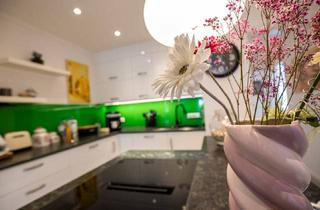 Haus kaufen in 41069 Mönchengladbach, Mönchengladbach - Zweifamilienhaus mit Charme & Komfort - liebevoll modernisiert, mit Gartenidylle!