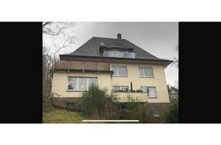 Wohnung kaufen in 57072 Siegen, Siegen - Zentrale Dachgeschosswohnung mit traumhaften Ausblick