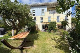 Wohnung kaufen in 25436 Tornesch, Tornesch - 4-Zimmer-Eigentumswohnung über zwei Ebenen mit Gartenanteil