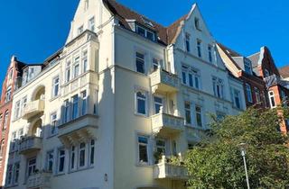 Wohnung kaufen in 24103 Kiel, Kiel - Wunderschöne modernisierte Maisonette-Wohnung mit Dachterrasse