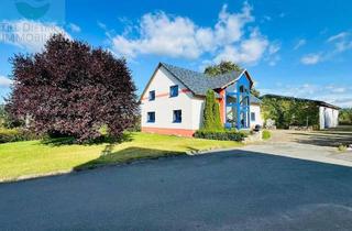 Haus kaufen in 98716 Geraberg, Geraberg - Großes Wohnhaus mit separater Halle ideal als Firmensitz sowie großes Grundstück in Geraberg