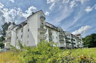 Wohnung kaufen in Gutenbergstraße 17/19, 08209 Auerbach, Vermietete 2 Zi. Wohnung, Balkon, ca. 60 m², TG-Stellplatz, idyllische Lage im Grünen