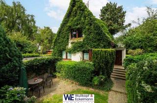 Einfamilienhaus kaufen in 22453 Hamburg, Urig trifft urban – Haus mit Einliegerwohnung, Charme und Potential am Niendorfer Gehege