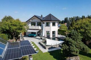 Villa kaufen in 79843 Löffingen, LUXUS-ZWEIFAMILIENHAUS MIT AUFZUG, SAUNA, GARTEN, GARAGEN & KOI-BECKEN
