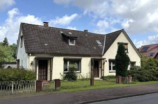 Haus kaufen in 21483 Gülzow, Gülzow - Stark sanierungsbedürftiges Ein-Zweifamilienhaus mit Wintergarten und Kaminofen in zentraler Ortslage von Neu Gülzow