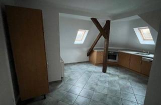 Wohnung mieten in Parkstr. 20, 08412 Werdau, niedliche 2.-Zi.-DG-Whg. in Leubnitz mit Küchenmöbel und PKW-Stellplatz