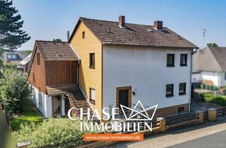 Haus kaufen in 31558 Hagenburg, Sanierungsbedürftiges Zweifamilienhaus in bester Lage Hagenburgs mit Garage und Garten - Erbbau!