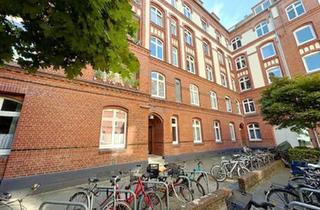 Mehrfamilienhaus kaufen in 22083 Hamburg, Hamburg - Charmante 2-Zimmer-Eigentumswohnung mit Südost-Balkon von privat