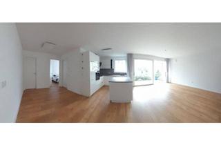 Wohnung kaufen in 72250 Freudenstadt, Freudenstadt - Neuwertige 2½-Zimmerwohnung: nahe zum Stadtzentrum und doch von Grün umgeben (provisionsfrei)