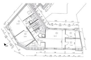 Wohnung kaufen in 47799 Krefeld, Krefeld - Dachgeschossrohling für den Ausbau von 2 Wohnungen zu verkaufen