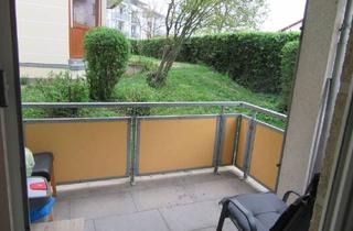Wohnung kaufen in 73207 Plochingen, Plochingen - Provisionsfrei* 2 Zimmer EG Wohnung, Barrierearm, Aufzug, Balkon, EBK, TG Stellplatz