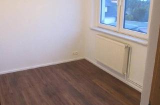 Wohnung kaufen in 06449 Aschersleben, Aschersleben - 3-Zimmer Wohnung mit Keller,Garage und Gartenfläche.Modernisiert.
