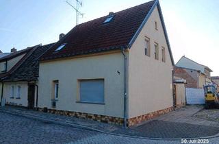 Haus kaufen in 06385 Aken (Elbe), Aken (Elbe) - Reiheneckhaus in Aken zu verkaufen *Sanierungsobjekt*