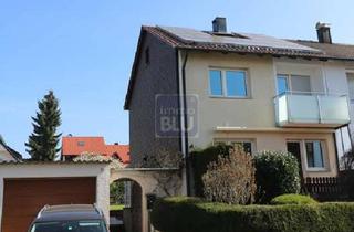 Doppelhaushälfte kaufen in 71642 Ludwigsburg, tolle Lage: DHH, neues Bad+Küche, PVA, Garage, Garten,bezugsfrei....