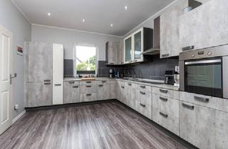 Einfamilienhaus kaufen in 46446 Emmerich am Rhein, Haus mit großer Terrasse - Für den Landeanflug Ihrer Freunde ;-)