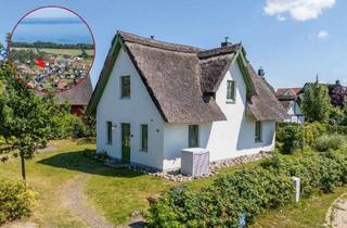 Einfamilienhaus kaufen in 23942 Dassow, Dassow - Reetgedeckter Küstentraum - stilvolles Ferienhaus in Ostseenähe mit Ruhegarantie!